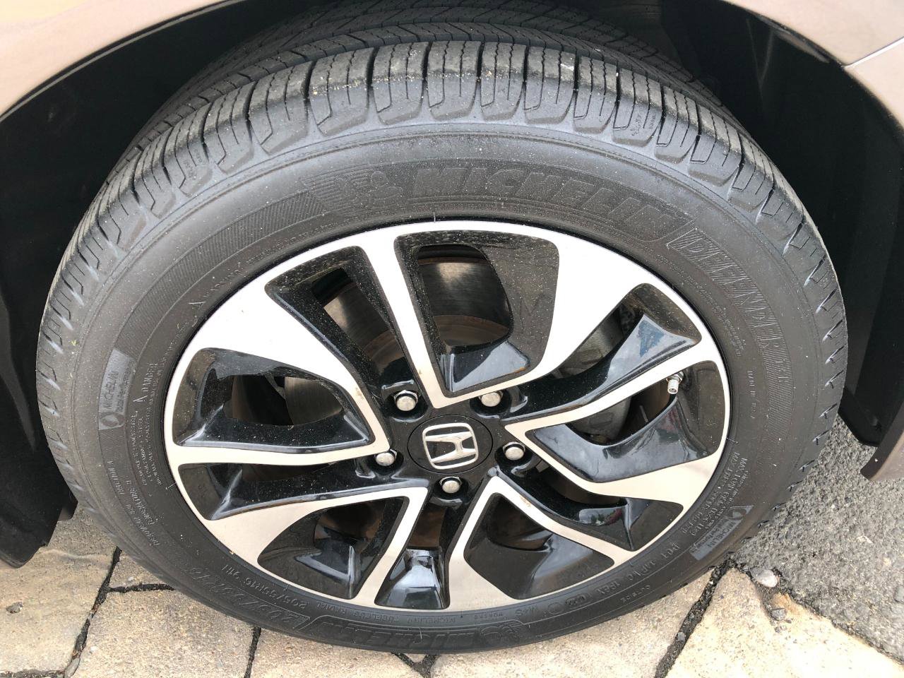 Used 2013 Honda Civic EX-L image 9
