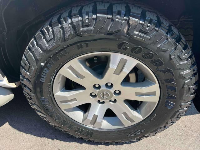 Used 2012 Nissan Pathfinder Silver AWD/4WD image 11