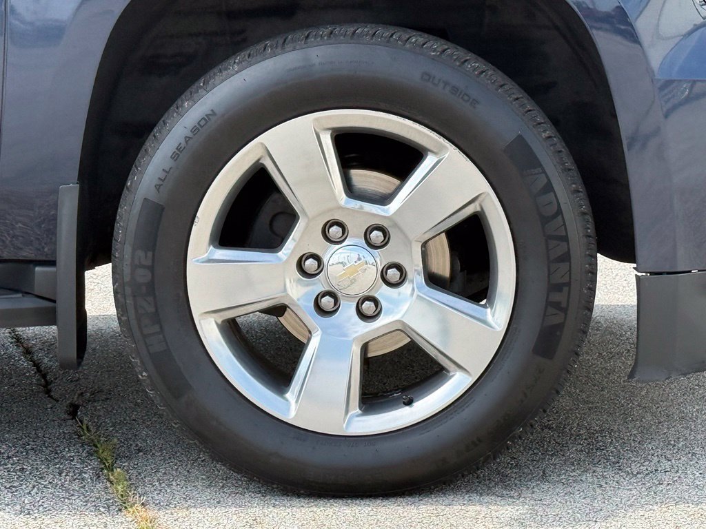 Used 2020 Chevrolet Tahoe LT w/ Luxury Package AWD/4WD image 12