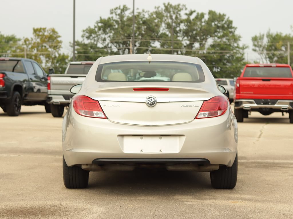 Used 2012 Buick Regal Leather FWD image 6