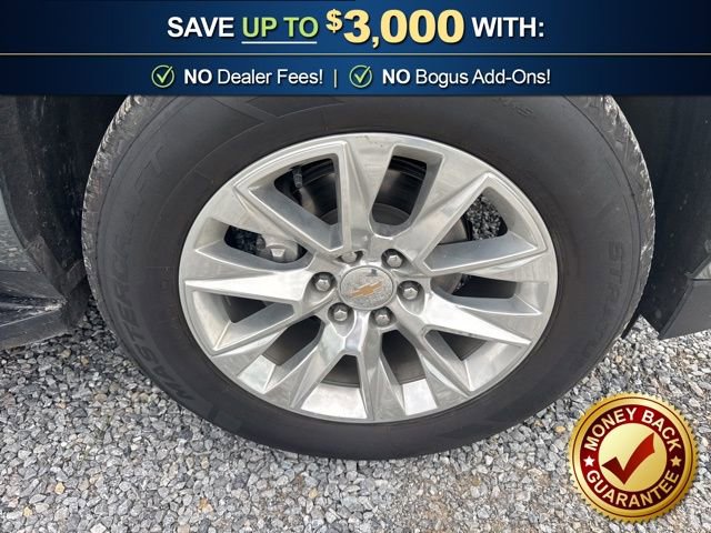 Used 2024 Chevrolet Suburban Premier RWD image 5