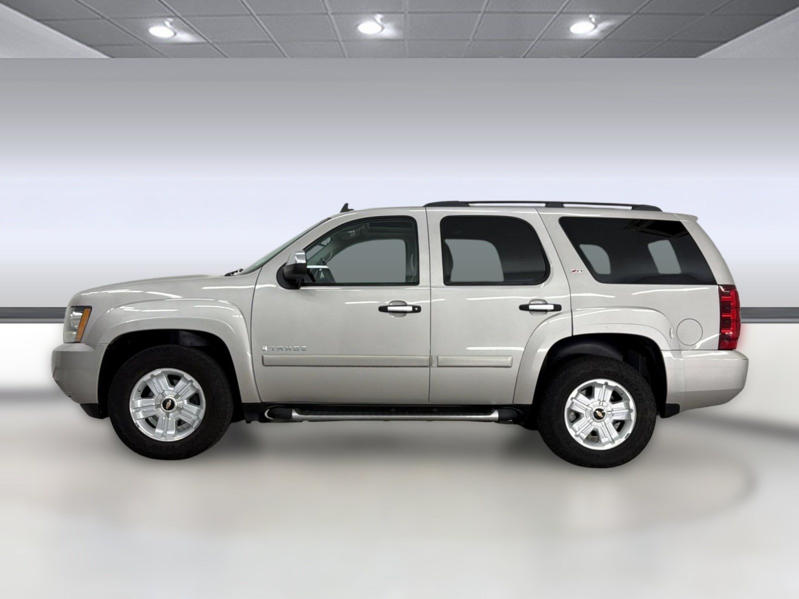 Used 2008 Chevrolet Tahoe LT RWD image 2