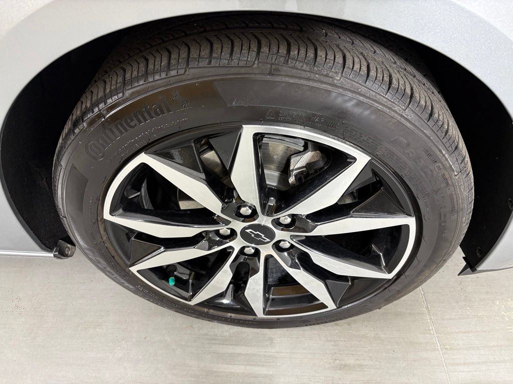 Used 2024 Chevrolet Malibu RS FWD image 14