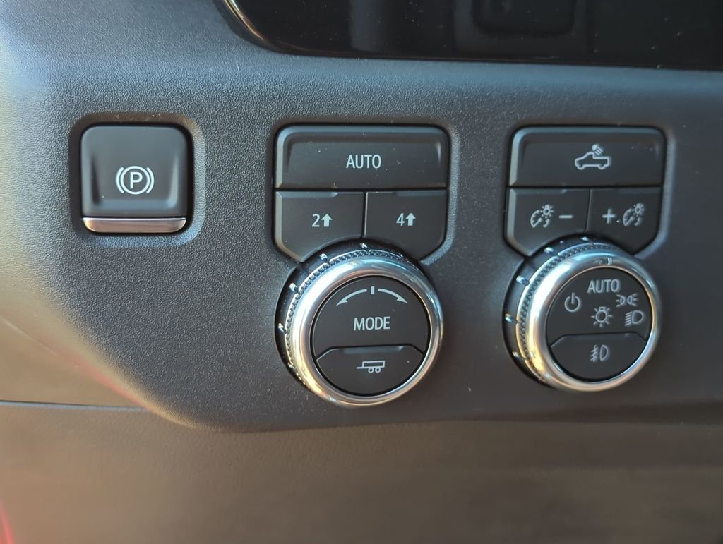 New 2026 GMC Sierra 1500 Elevation image 18