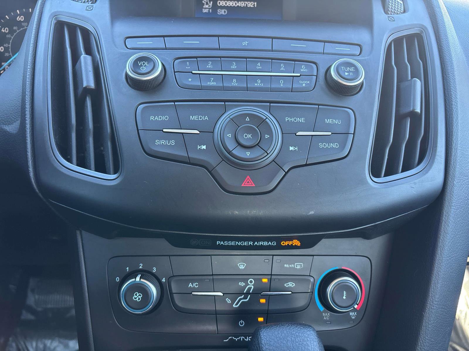 Used 2018 Ford Focus SE image 16