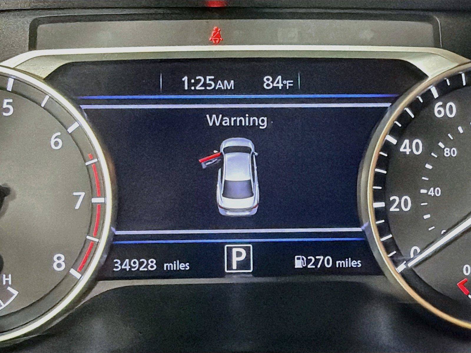 Used 2025 Nissan Sentra SV FWD image 18