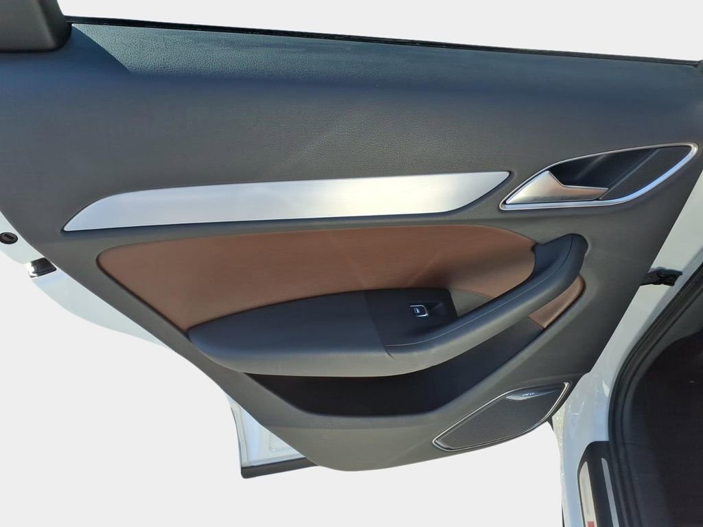 Used 2018 Audi Q3 2.0T Premium Plus w/ Premium Plus Package image 11