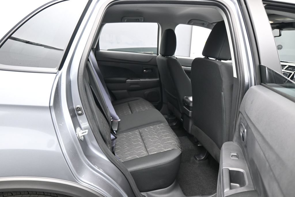 New 2027 Mitsubishi Outlander Sport ES FWD image 31
