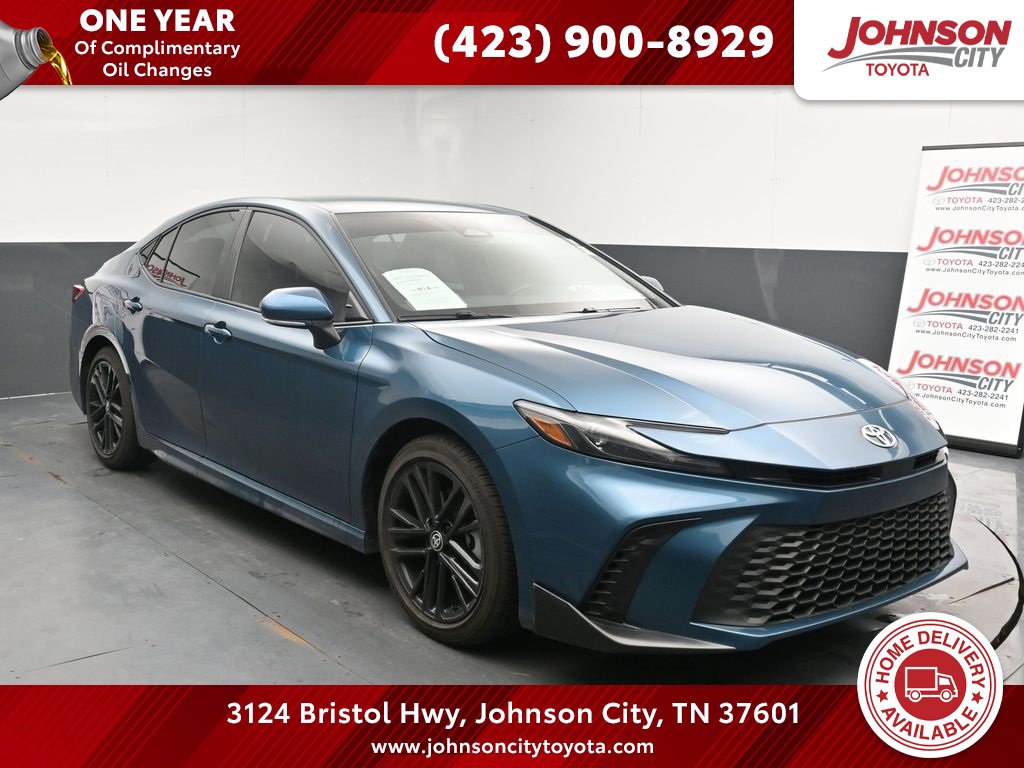 Used 2025 Toyota Camry SE w/ Convenience Package