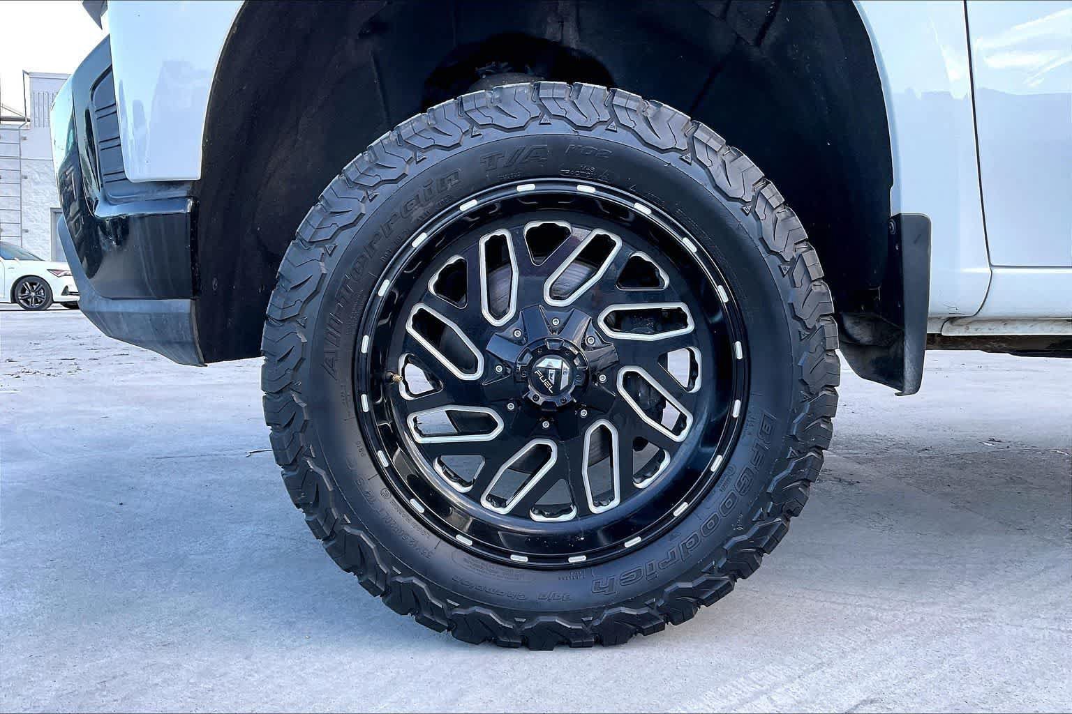 Used 2020 Chevrolet Silverado 1500 LT Trail Boss AWD/4WD image 8