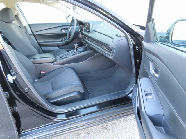 Used 2023 Honda Accord EX image 24