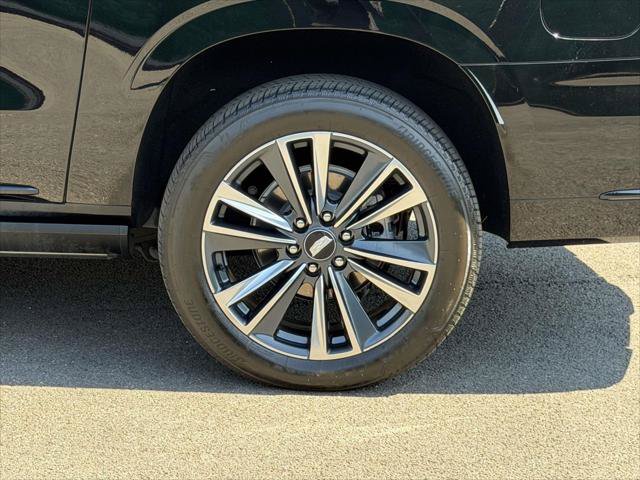 Used 2025 Cadillac Escalade ESV Sport AWD/4WD image 10