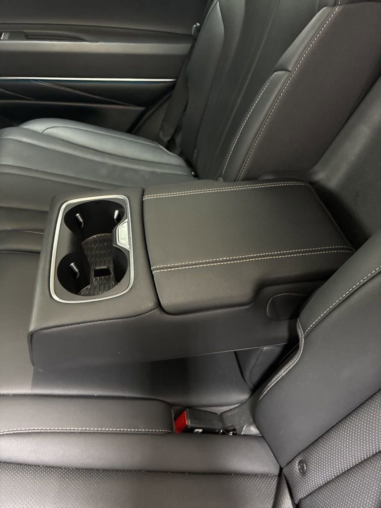 Used 2024 Genesis GV80 2.5T image 26