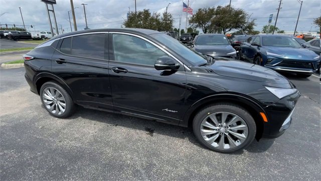 New 2025 Buick Envista Avenir image 3