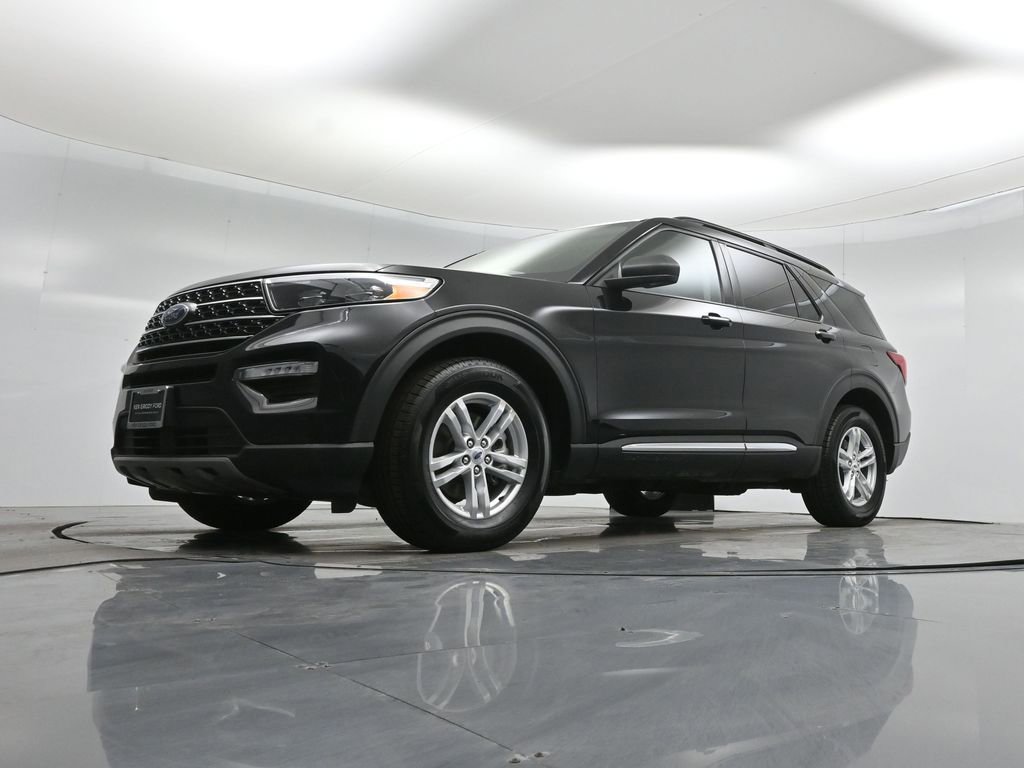 Certified 2024 Ford Explorer XLT w/ Equipment Group 202A AWD/4WD image 46
