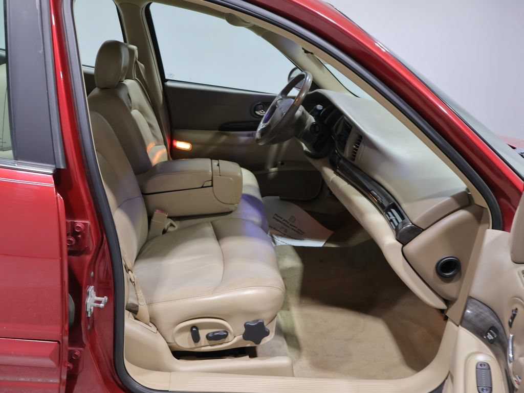 Used 2005 Buick Le Sabre Limited w/ Celebration Edition Package FWD image 20