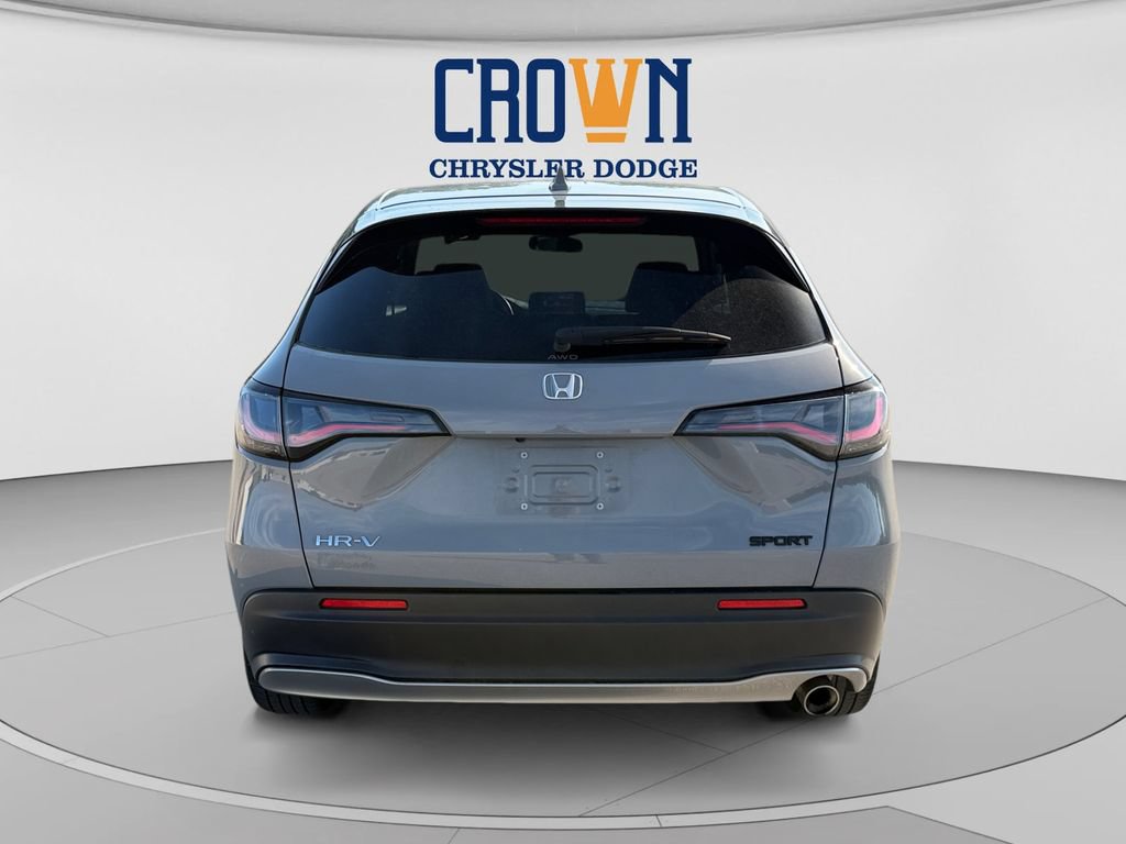 Used 2023 Honda HR-V Sport image 4