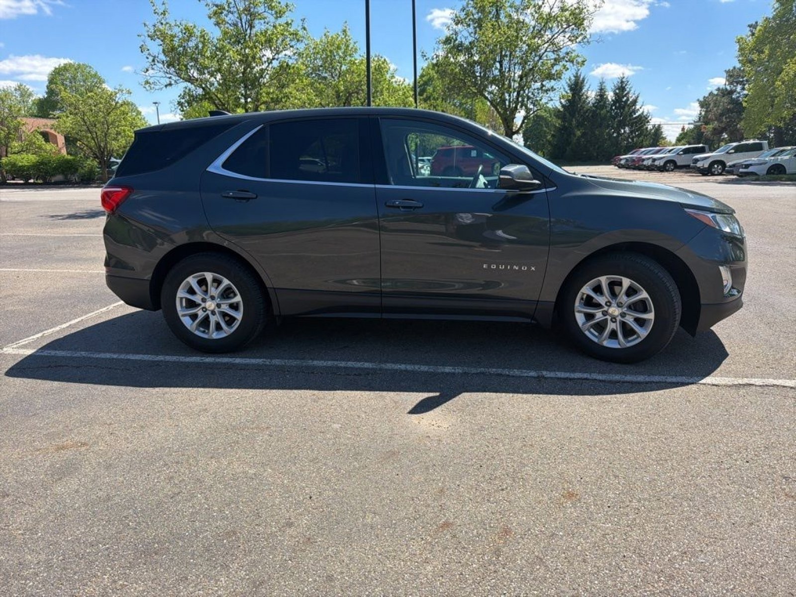 Used 2018 Chevrolet Equinox LT FWD image 5