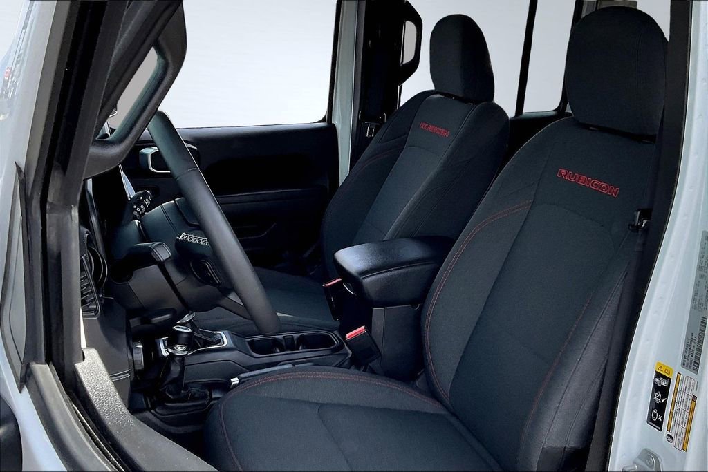 Used 2025 Jeep Wrangler Unlimited Rubicon w/ Convenience Group image 22