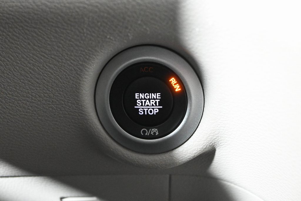 Used 2024 Chrysler Pacifica Touring-L image 33