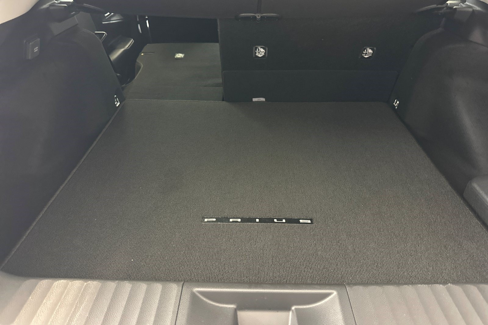 Used 2024 Toyota Prius Prime FWD image 24