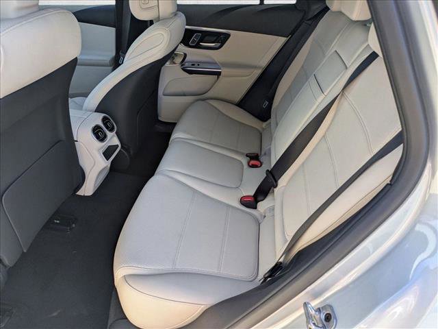 Used 2026 Mercedes-Benz GLC 300 image 16