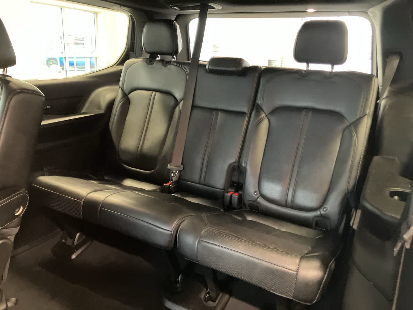 Used 2024 Jeep Wagoneer Series III AWD/4WD image 27