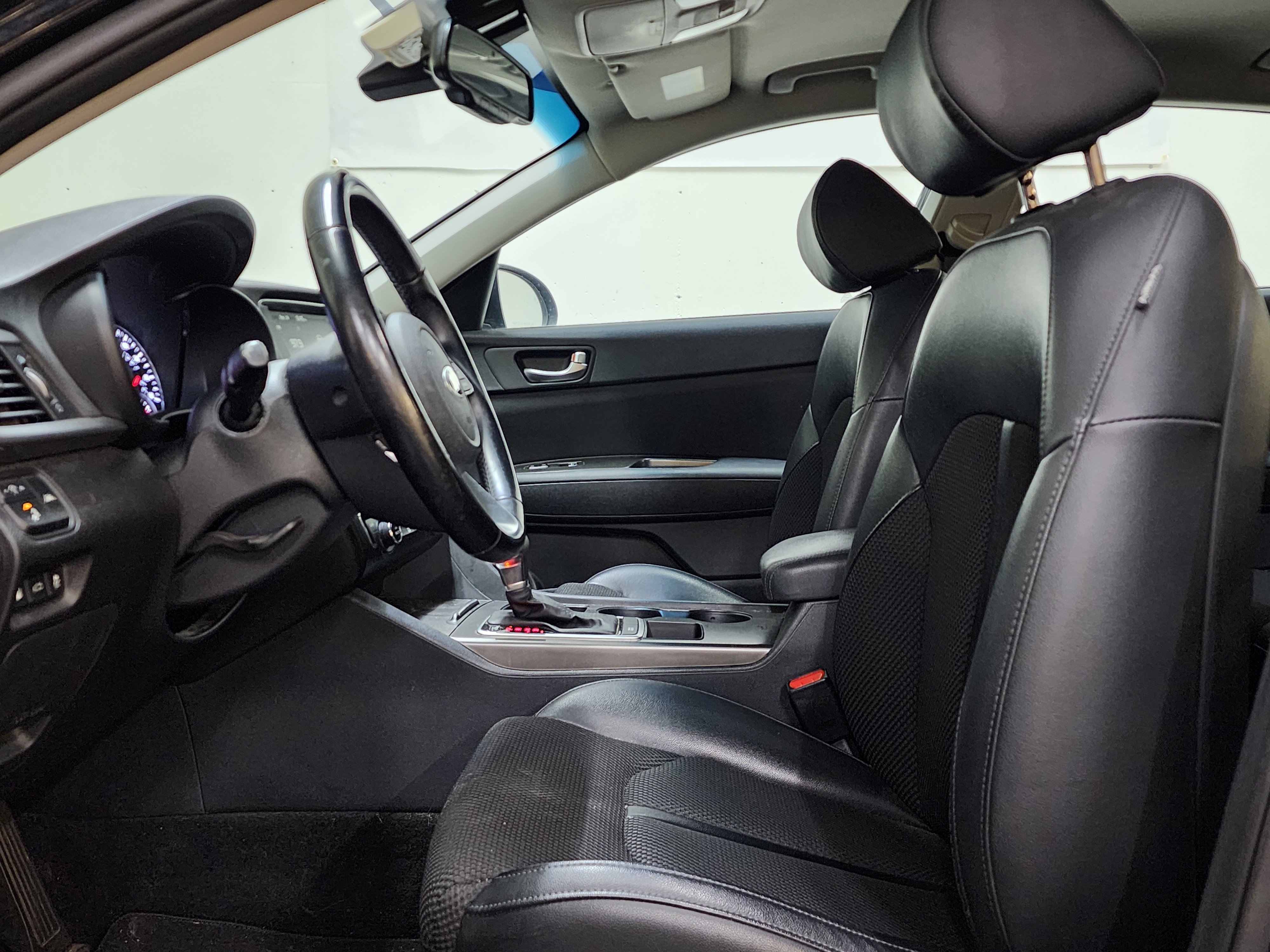 Used 2019 Kia Optima S image 13