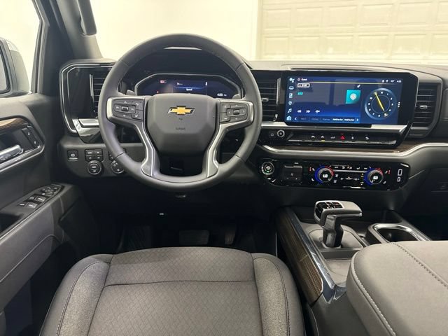 New 2026 Chevrolet Silverado 1500 LT w/ Z71 Off-Road Package AWD/4WD image 24