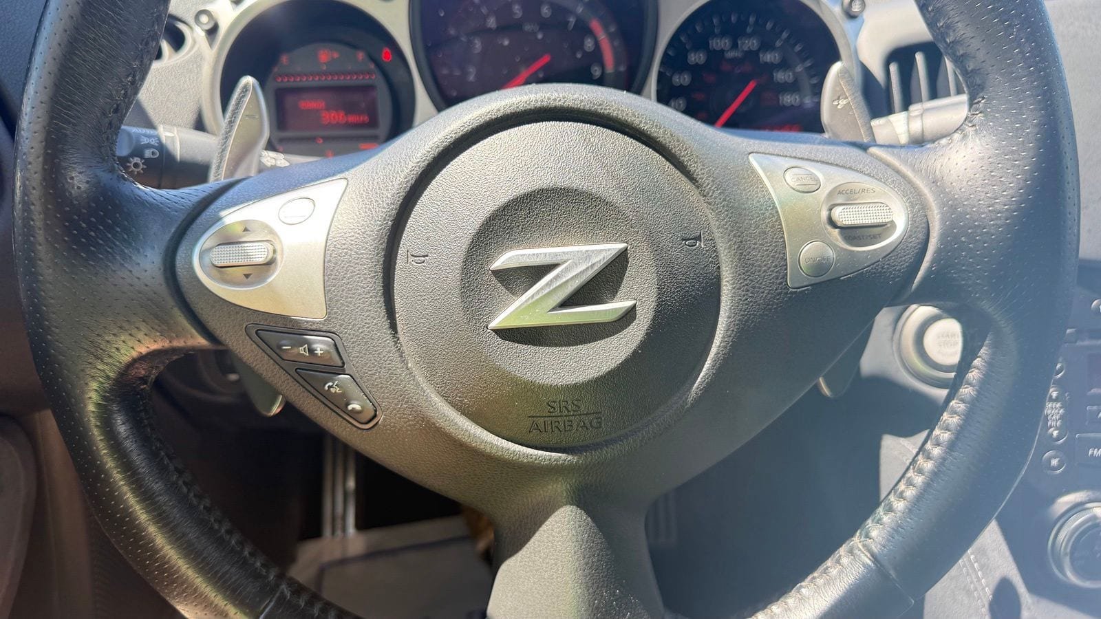 Used 2014 Nissan 370Z Touring w/ Sport Package RWD image 22