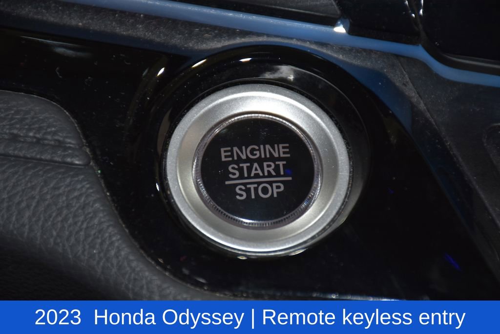 Used 2023 Honda Odyssey Elite image 12
