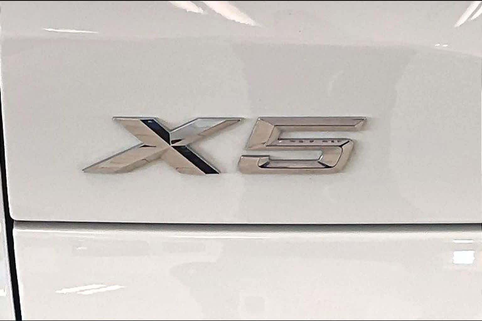 Used 2024 BMW X5 sDrive40i w/ Premium Package RWD image 29