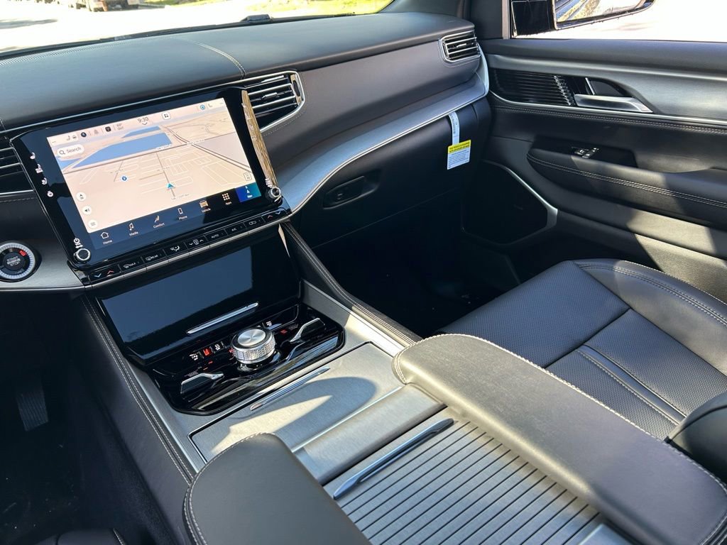 New 2026 Jeep Grand Wagoneer L Limited image 11