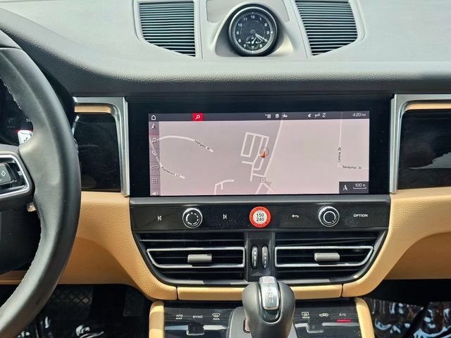 Used 2022 Porsche Macan AWD/4WD image 37
