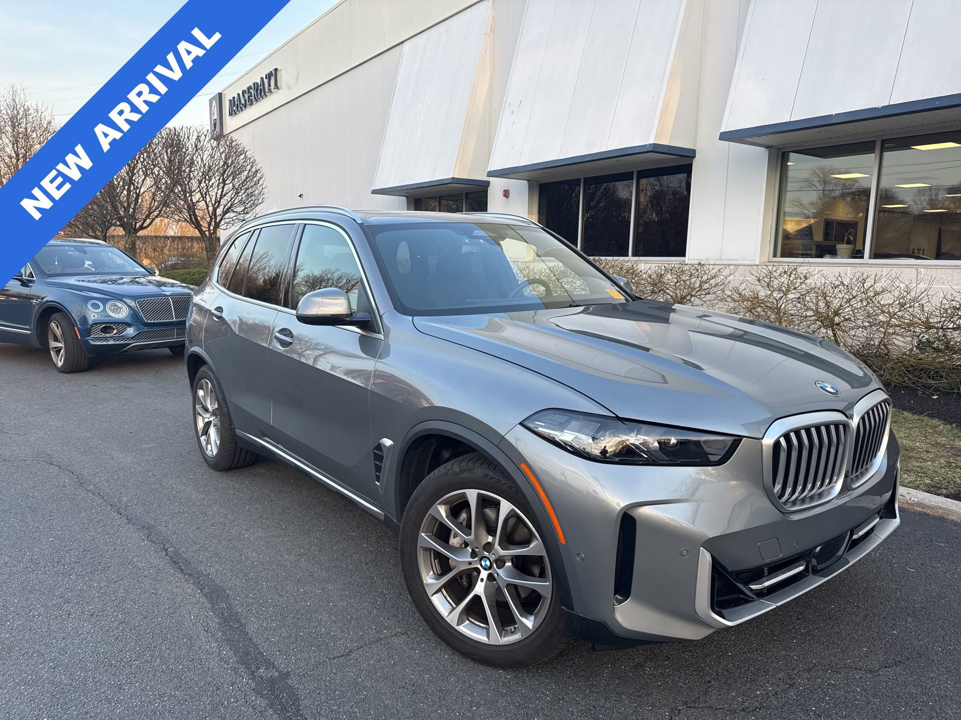 Used 2024 BMW X5 xDrive40i w/ Parking Assistance Package image 1