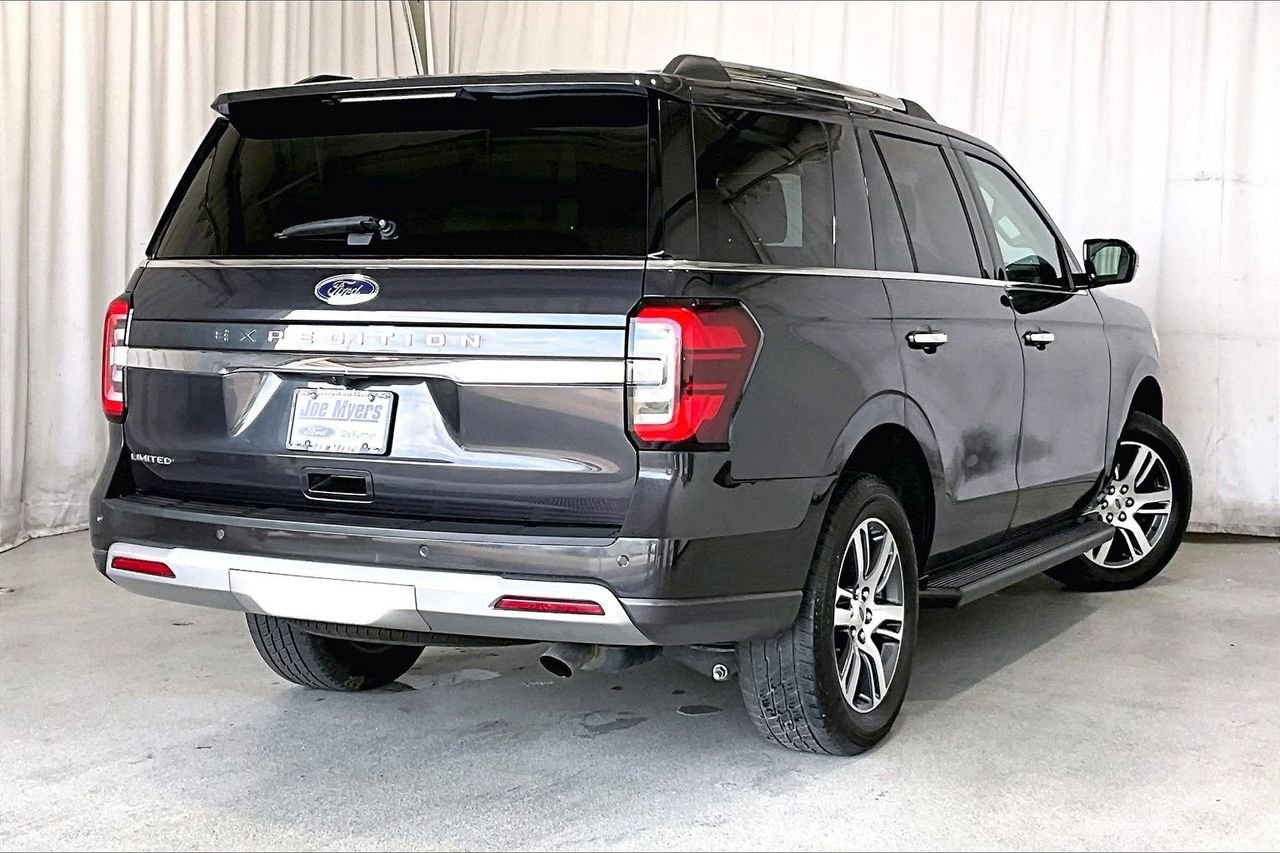 Used 2024 Ford Expedition Limited image 13