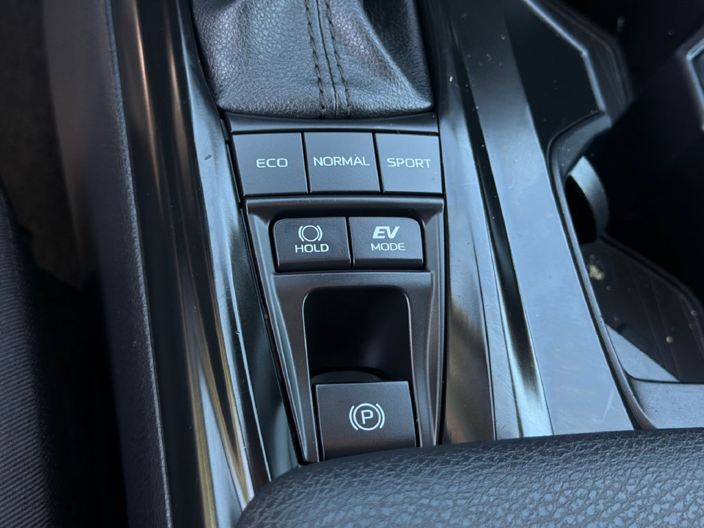 Used 2026 Toyota Camry LE FWD image 31