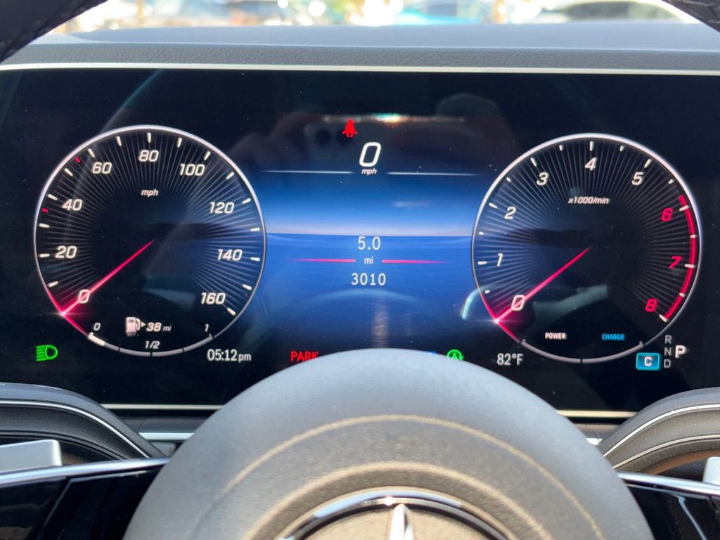 Used 2025 Mercedes-Benz GLE 450 4MATIC w/ Winter Package image 16