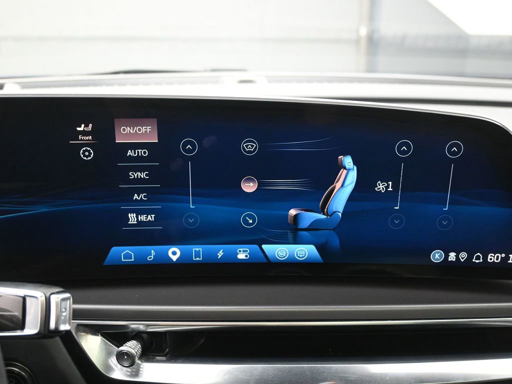 Used 2024 Cadillac Lyriq Tech image 12