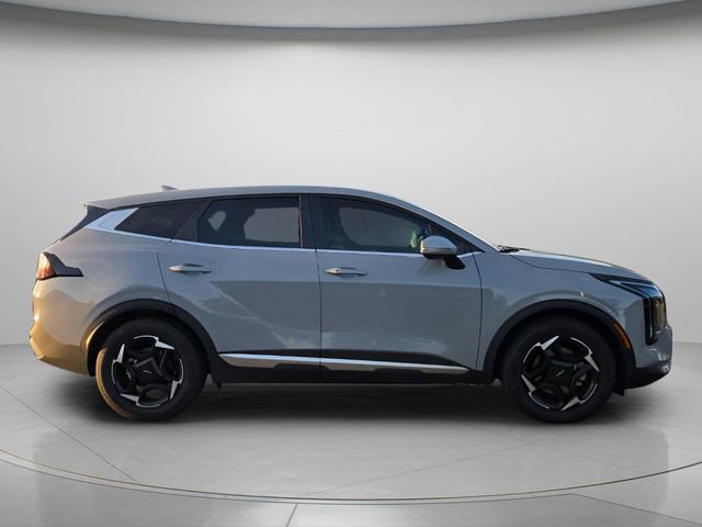 Used 2026 Kia Sportage EX FWD image 5