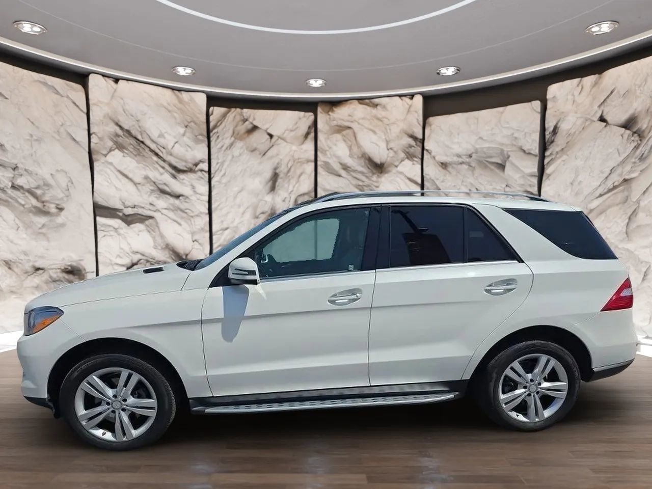 Used 2015 Mercedes-Benz ML 350 2WD w/ Premium 1 Package image 3