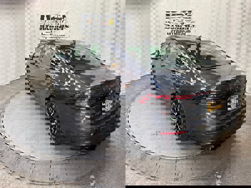 Used 2023 Honda Accord Hybrid Touring image 4