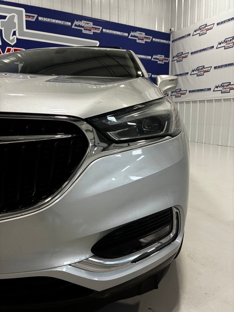Used 2019 Buick Enclave Essence FWD image 12