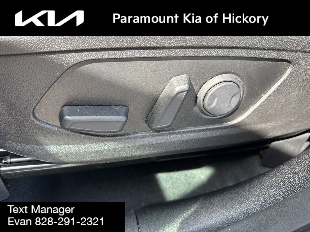 Used 2023 Kia Sorento EX w/ Panoramic Sunroof Package image 23