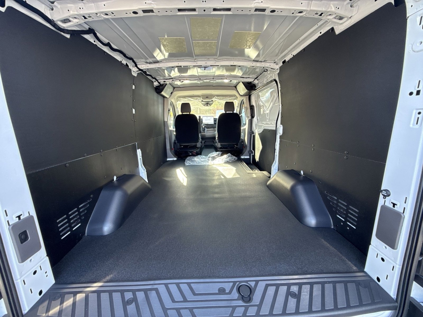 New 2026 Ford Transit 250 Base w/ Load Area Protection Package image 31