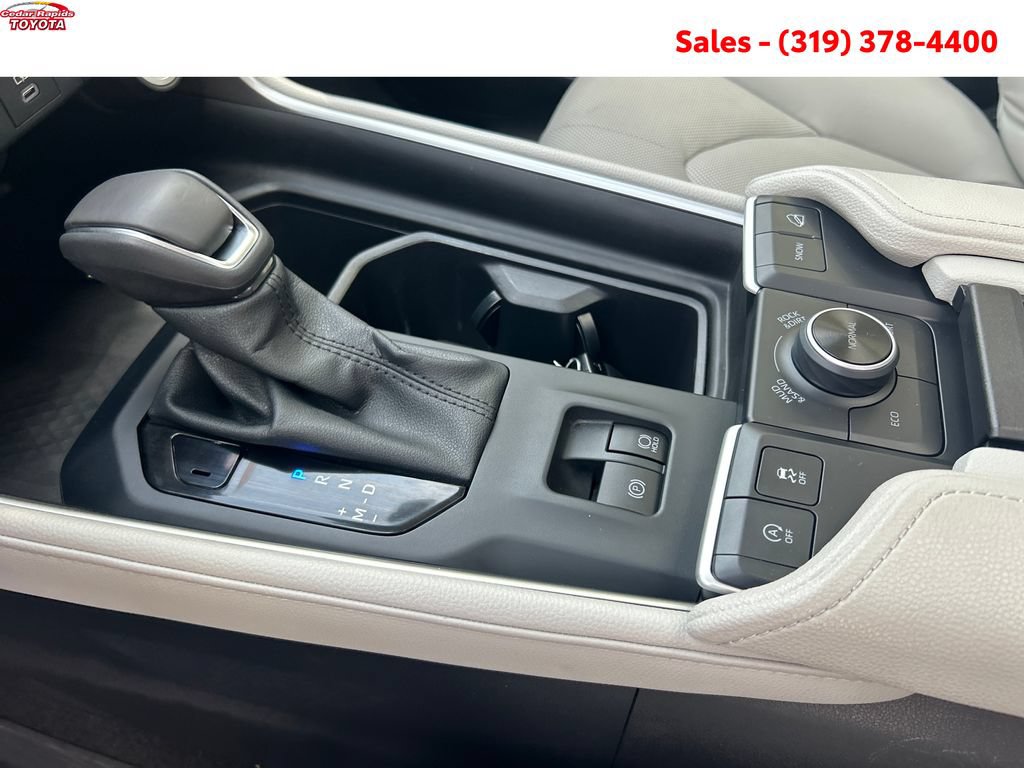 Certified 2025 Toyota Grand Highlander AWD image 24