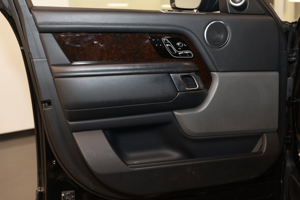 Used 2019 Land Rover Range Rover HSE image 21
