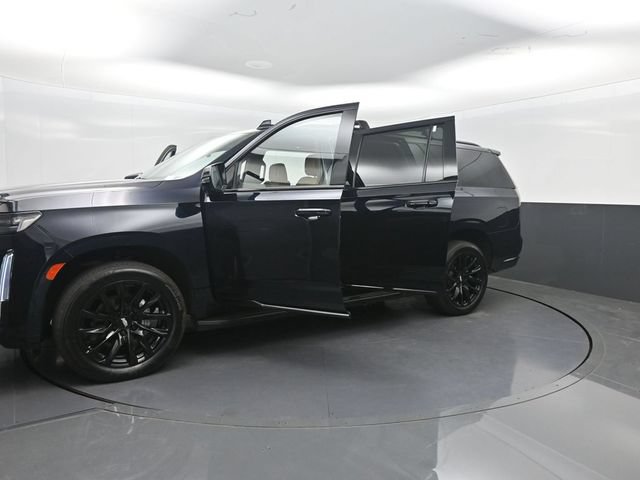 Used 2022 Cadillac Escalade ESV Sport w/ LPO, ONYX Package AWD/4WD image 42