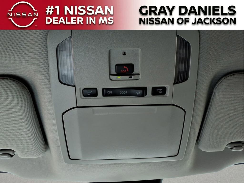 Used 2024 Toyota Highlander LE image 21