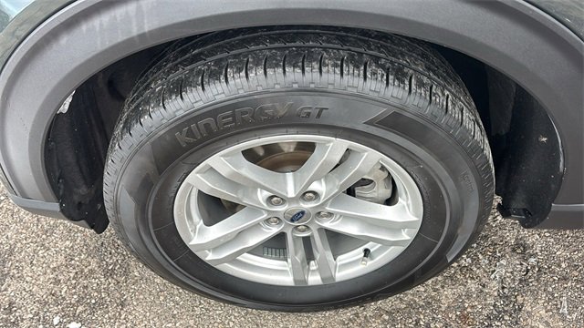 Used 2023 Ford Explorer XLT image 32